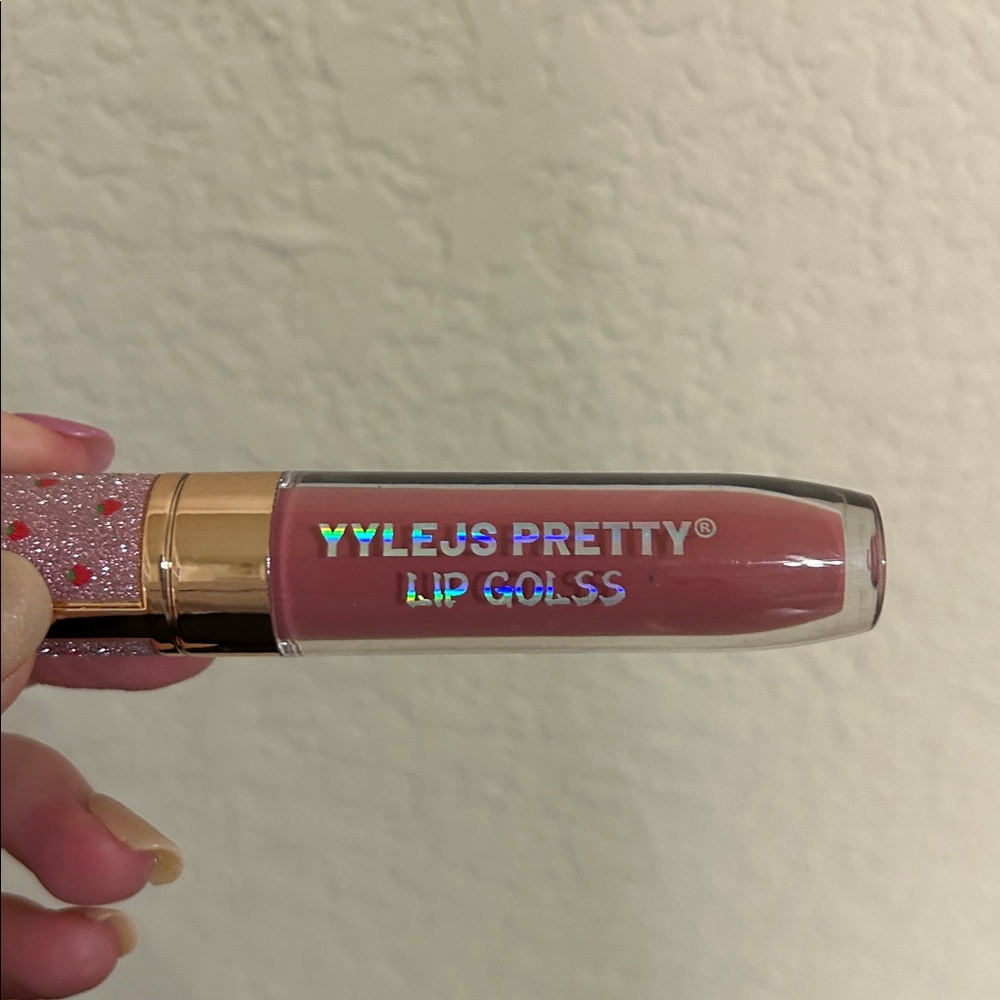 Strawberry Shortcake Pink Lip Gloss - New - Picture 6 of 11